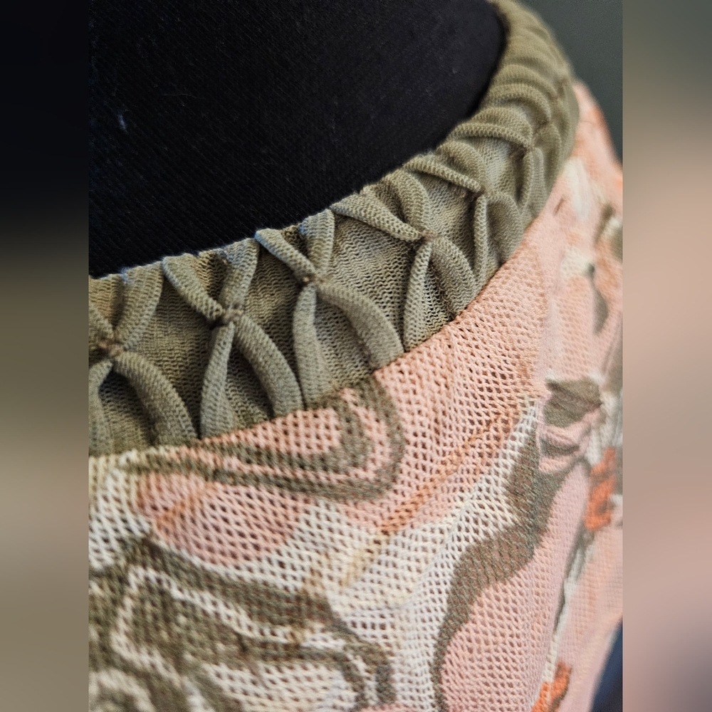 Sandwich Dress - Picture 3 of 10